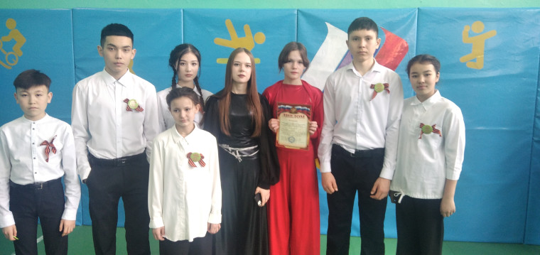 Статен и строен.